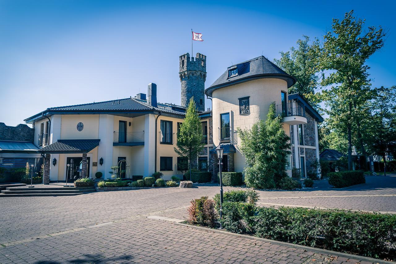 Relais & Chateaux Hotel Burg Schwarzenstein Geisenheim Bagian luar foto