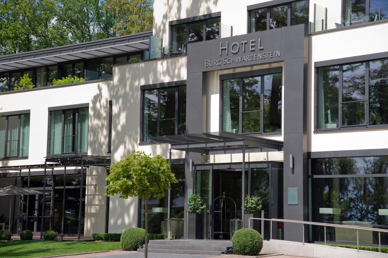 Relais & Chateaux Hotel Burg Schwarzenstein Geisenheim Bagian luar foto