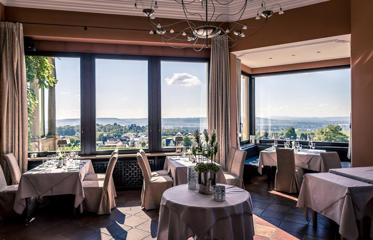 Relais & Chateaux Hotel Burg Schwarzenstein Geisenheim Bagian luar foto